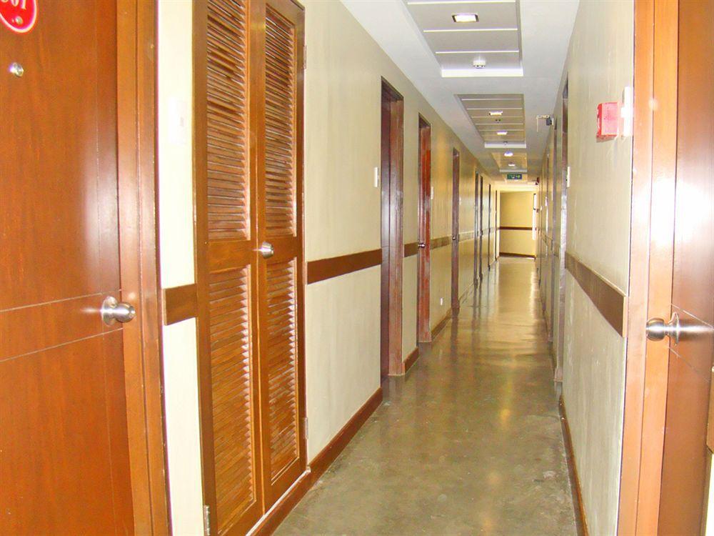 Express Inn Mactan Lapu-Lapu City Exterior foto