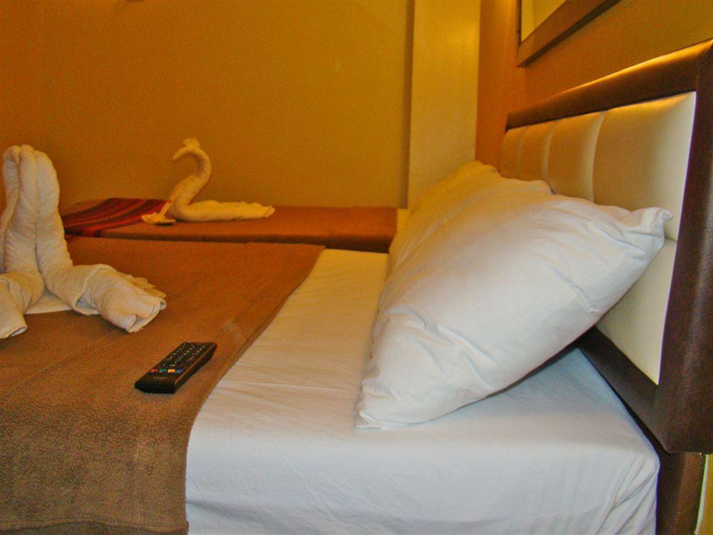 Express Inn Mactan Lapu-Lapu City Exterior foto